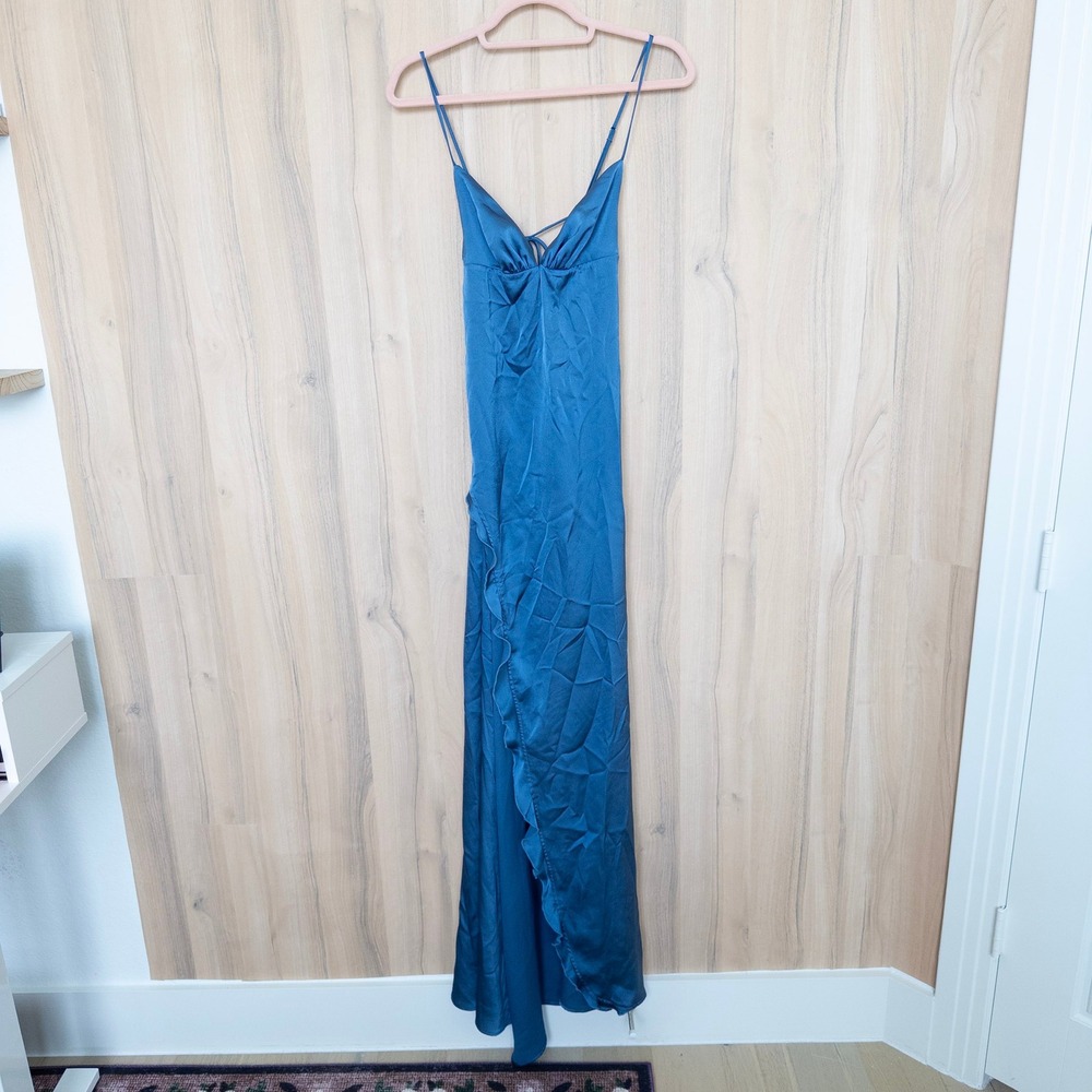 Lucy In The Sky Satin Maxi‎ Dress M Blue Ruffle Slit Backless Formal Romantic